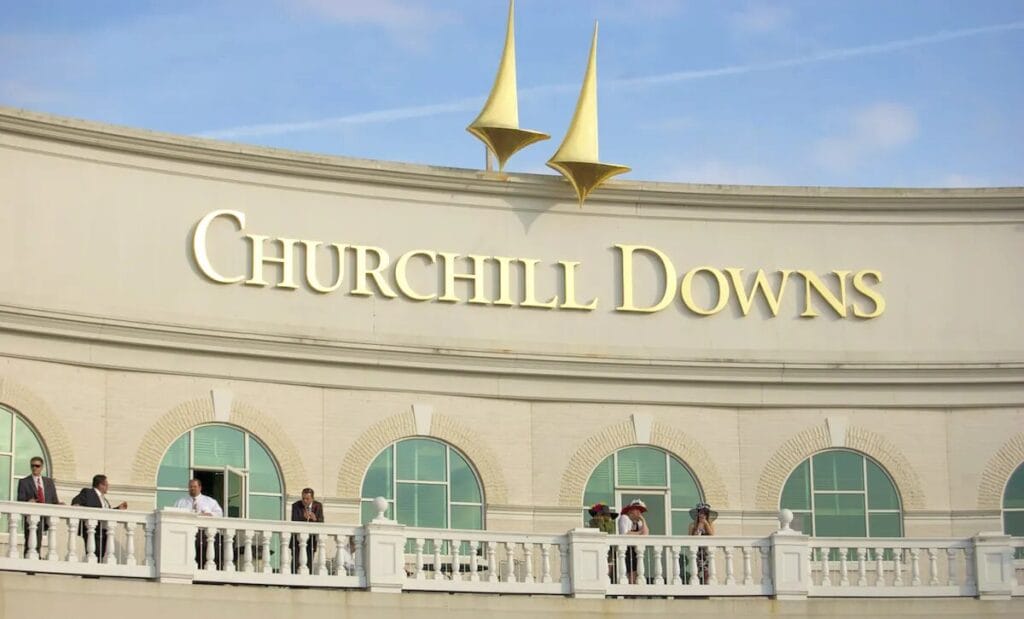 Churchill Downs Extends Credit Facilities and Closes $500 Million Loan