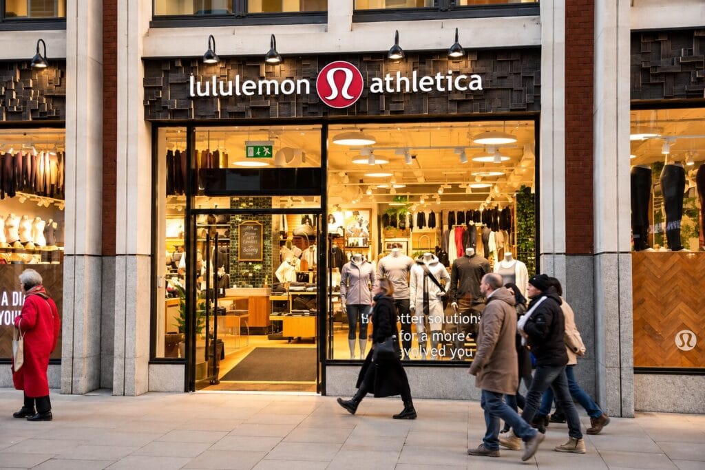 Lululemon Earnings Outlook Cut as Quarterly Revenue Falls 4%